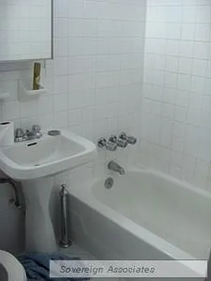 Rented by Sovereign Associates | media 21