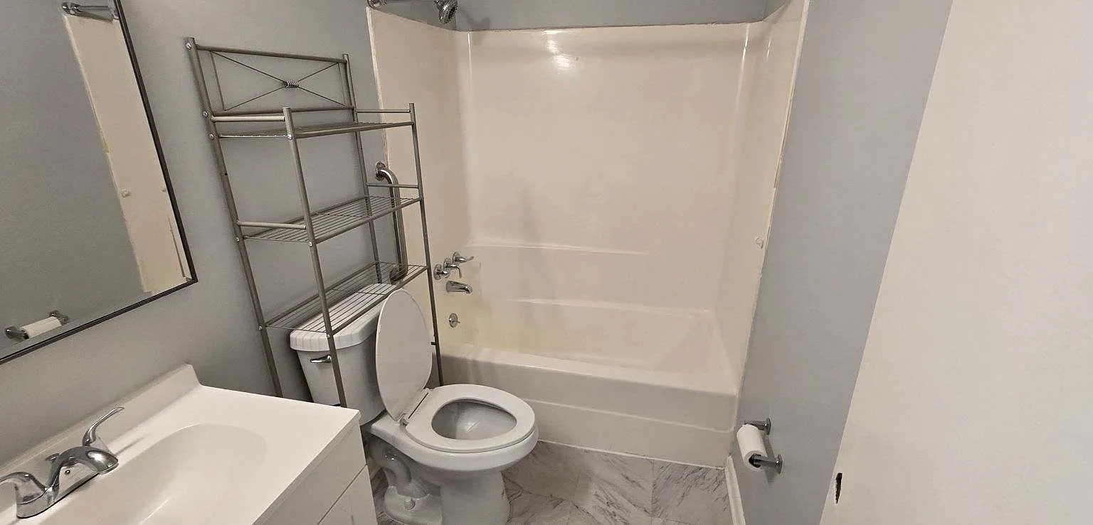 2235 Poinsettia Cir — Photo 4