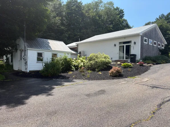 241 Knights Pond Rd, South Berwick, ME 03908