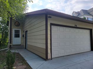 796 Agate St, Saint Paul, MN 55117