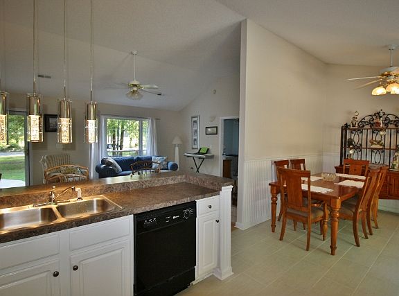 5th image of 435 Hagley Dr