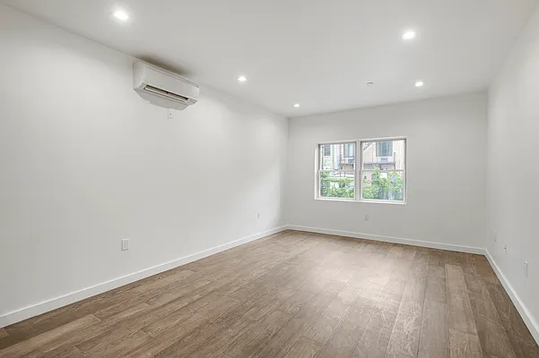 Rented by Ankor Management | media 11