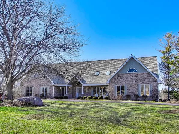 13 Greenbriar Ln, Hawthorn Woods, IL 60047
