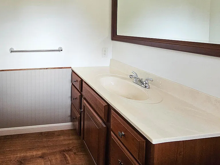 937 Collins Rd — Photo 10