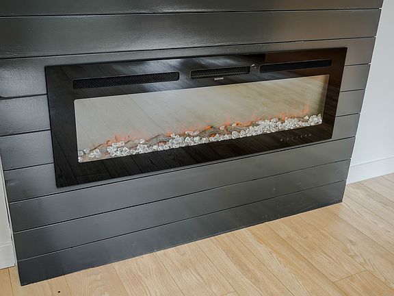 4th image of 410 Ann Ave Unit 1