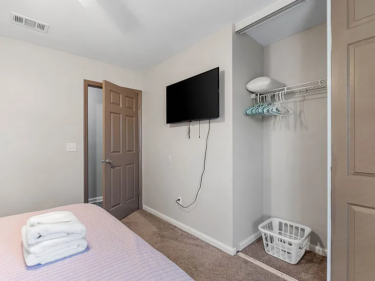 1235 N. Bronough Street — Photo 29