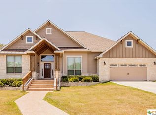 2401 Spring Creek Ct, Belton, TX 76513