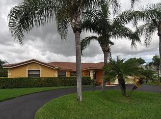 15540 S Roundtable Rd, Davie, FL 33331