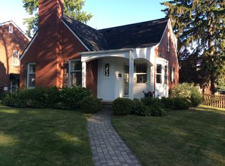 10565 Talbot Ave, Huntington Woods, MI 48070
