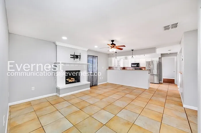 502 El Camino Real S — Photo 9
