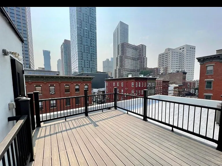 353 Grove St #1A — Photo 14