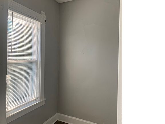 4th image of 2864 W McLean Ave #2