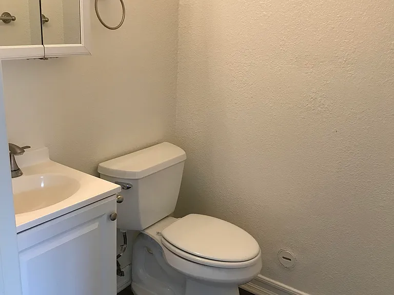 360 Chinquapin Ave #5 — Photo 7