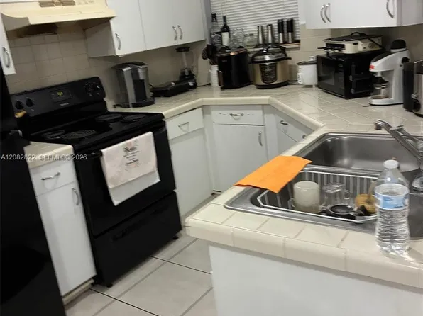 8305 SW 152nd Ave, Miami, FL