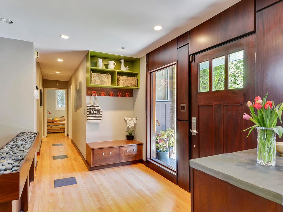 10704 Weymouth St, Garrett Park, MD 20896 Zillow