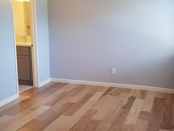 2nd image of 855 Brookline Dr APT K