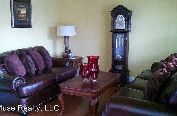 2nd image of 5025 Cressingham Dr