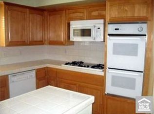 11439 206th St, Lakewood, CA 90715