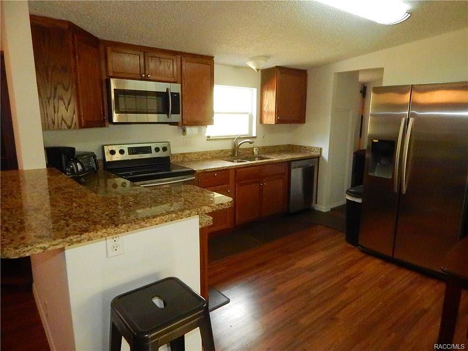 1st image of 8143 W Scotch Pine Ln