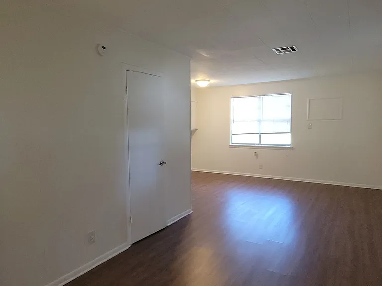 3633 W College St — Photo 12