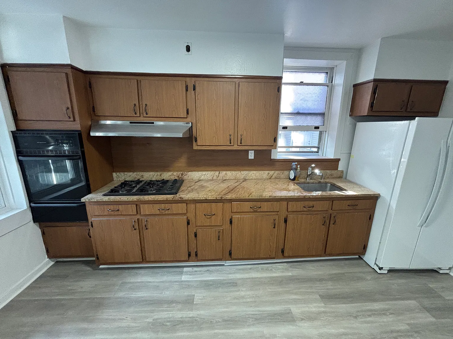3 bed, $3,500 — Photo 3