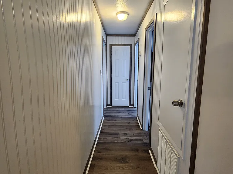 1105 Elyse Dr — Photo 8