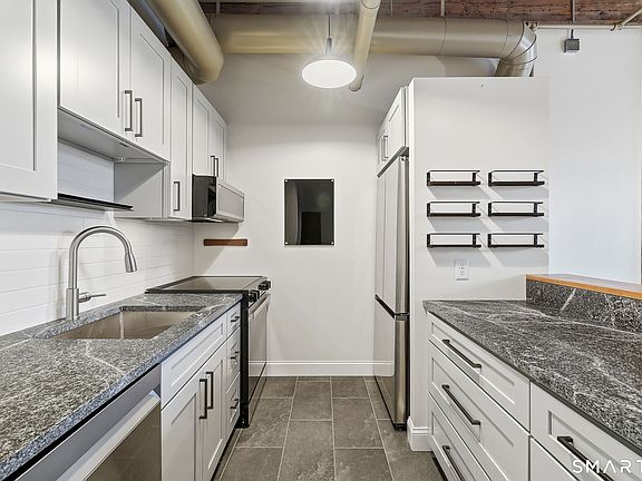 4th image of 92 Main Street #206
