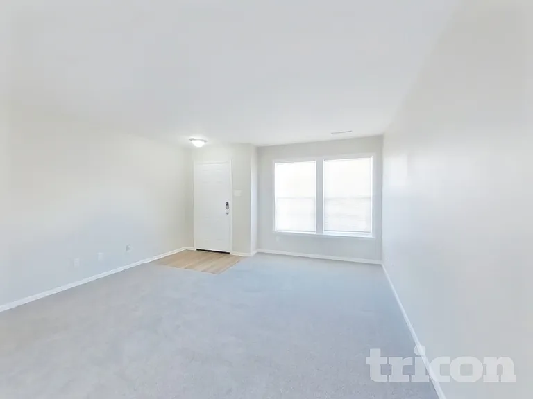 11315 Cuyahoga Dr — Photo 3