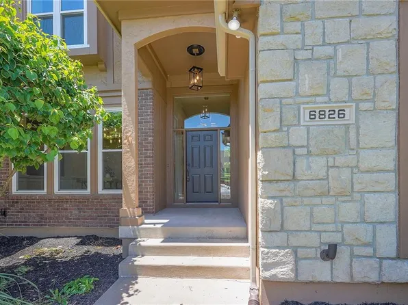 6826 NW Monticello Ct, Kansas City, MO 64152