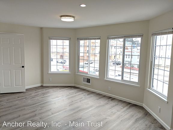 3rd image of 7041 Geary Blvd