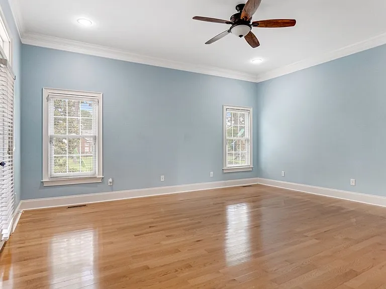 146 Hank Dr — Photo 10