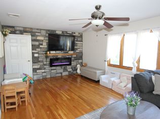 304 Miller Ave, Elmwood Park, NJ 07407