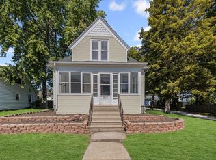 717 Edward St, Sycamore, IL 60178