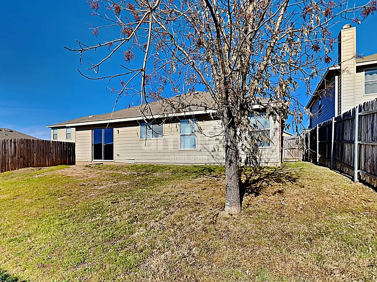 2040 Bliss Rd — Photo 22