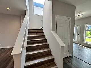 366 Bonaventure Dr W — Photo 7
