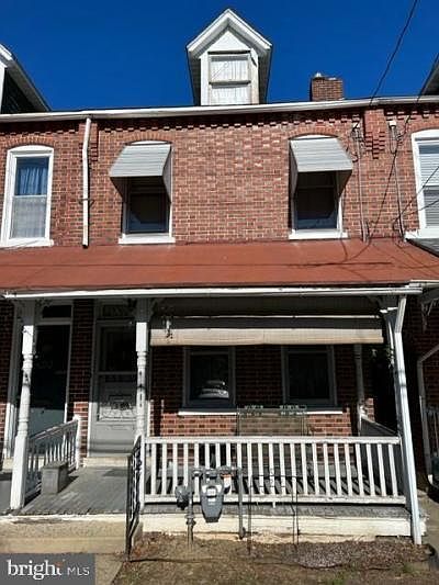 1st image of 621 4th St