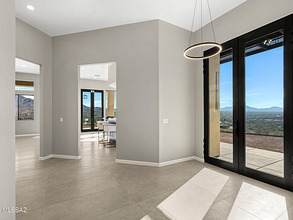 3rd image of 1221 Circulo Yerba Buena