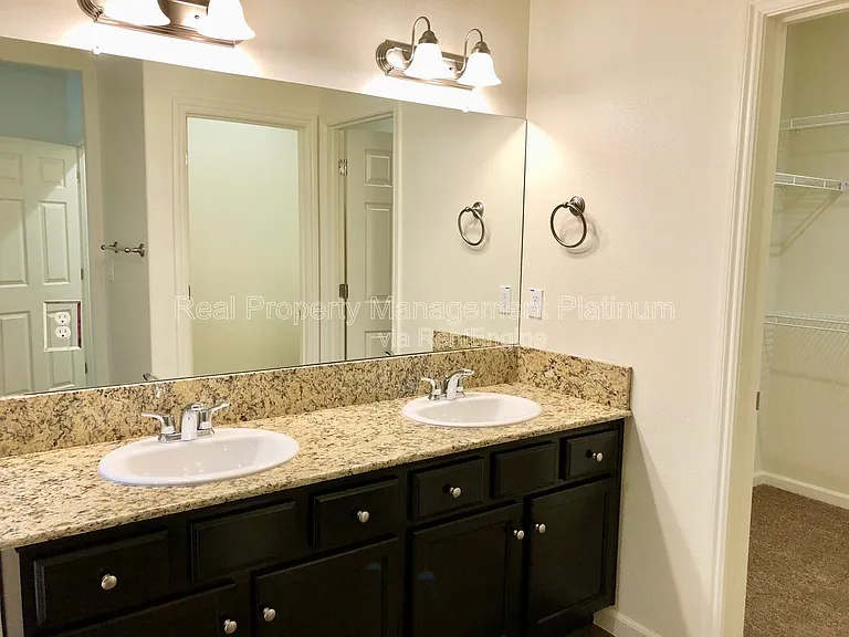 3417 Descanso Ave — Photo 13