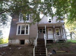 221 Elm St, Baraboo, WI 53913