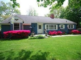 50 2nd St, West Sayville, NY 11796