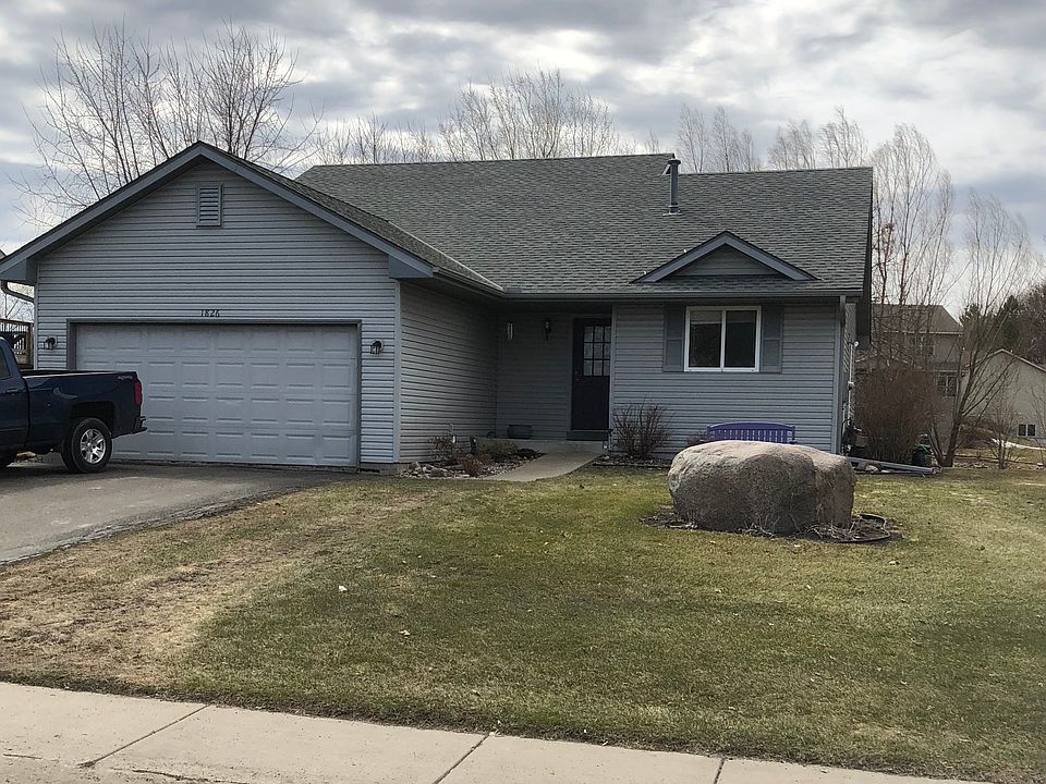 1st image of 1826 Fountain Ln