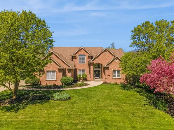 14421 Wilden Dr, Urbandale, IA 50323