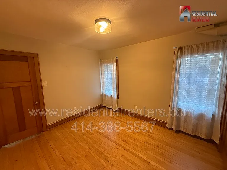 2203 N 68th St — Photo 9