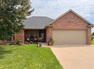 6 Starview Dr S, Malakoff, TX 75148