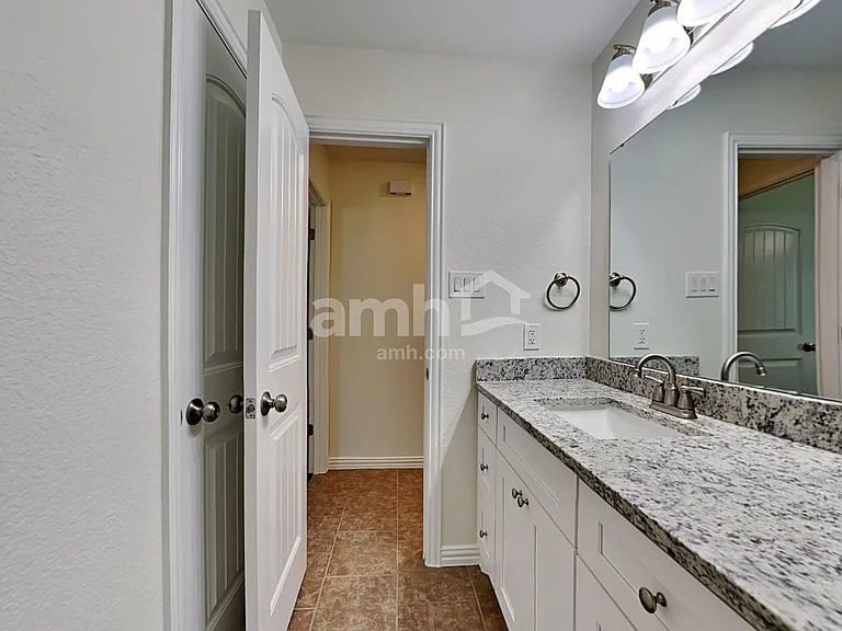322 Creekside Way — Photo 17