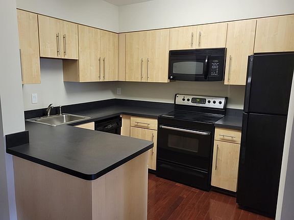 5th image of 308-6050 California Cir APT 308