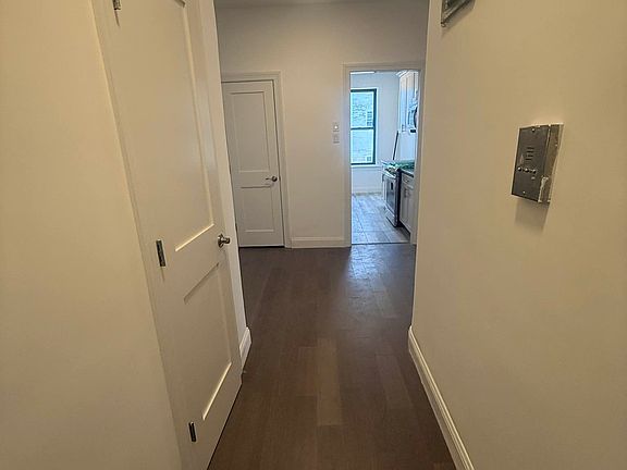 3rd image of 848 E 28th St #D4