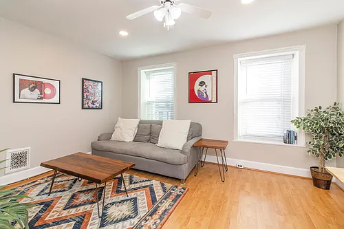454 Leverington Ave #2 Photo 1
