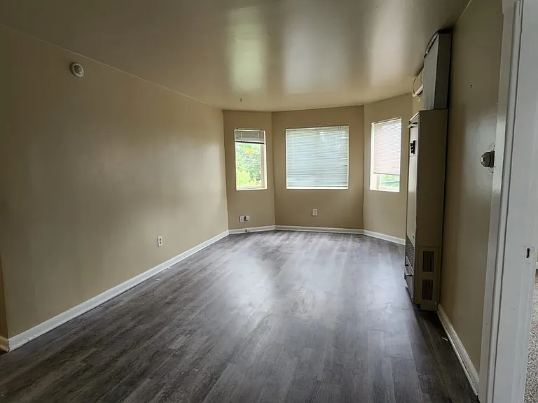 2416 E Madison St #D — Photo 1