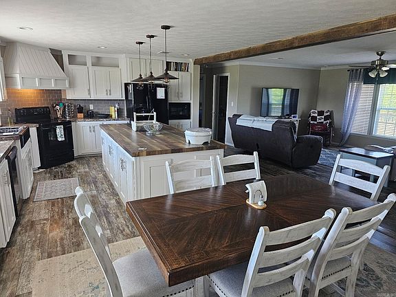 5th image of 1313 Tollett Rd